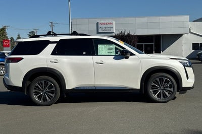2026 Nissan Pathfinder Platinum