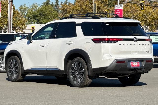 2026 Nissan Pathfinder Platinum