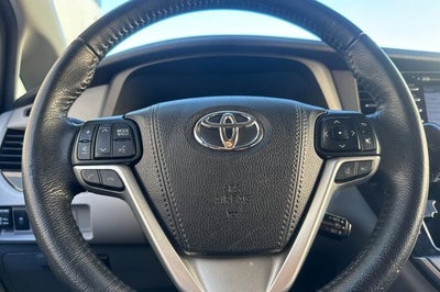 2020 Toyota Sienna XLE 7 Passenger