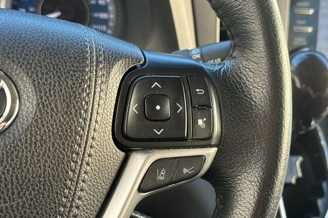 2020 Toyota Sienna XLE 7 Passenger