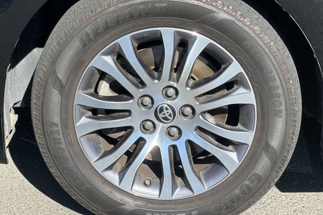 2020 Toyota Sienna XLE 7 Passenger