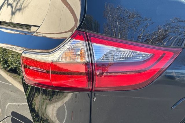 2020 Toyota Sienna XLE 7 Passenger