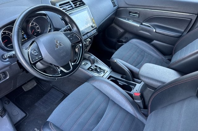 2025 Mitsubishi Outlander Sport 2.0 SE