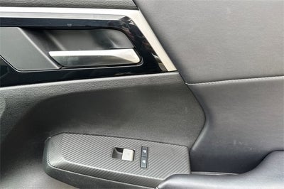 2024 Mitsubishi Outlander SE SE