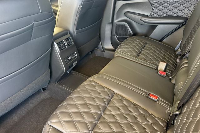 2026 Nissan Rogue Plug-In Hybrid Platinum