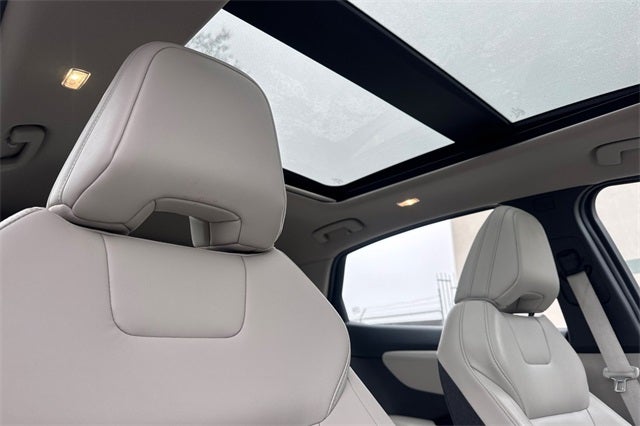 2024 Nissan Ariya EVOLVE+ e-4ORCE EVOLVE + AWD