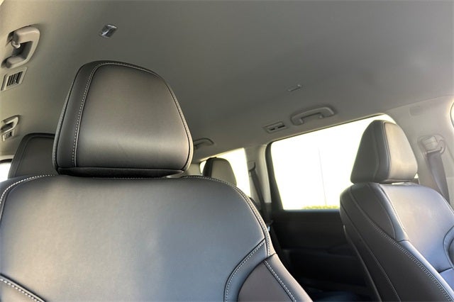 2026 Nissan Armada SV