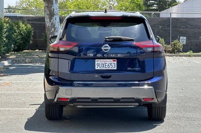 2025 Nissan Rogue SL