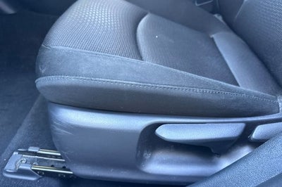 2022 Toyota Prius LE LE FWD