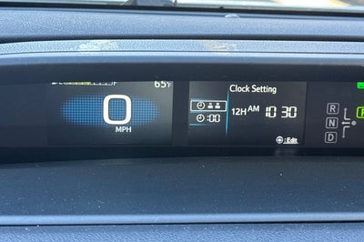 2022 Toyota Prius LE LE FWD