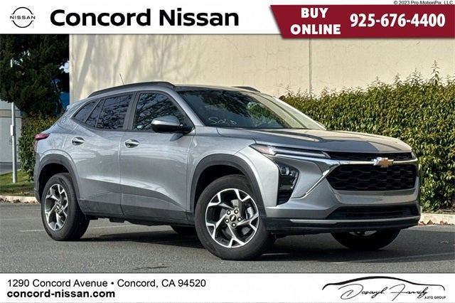 2025 Chevrolet Trax LT LT