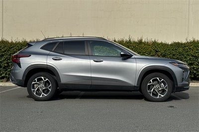 2025 Chevrolet Trax LT LT