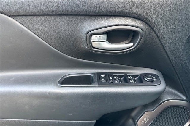 2023 Jeep Renegade Latitude LATITUDE 4WD