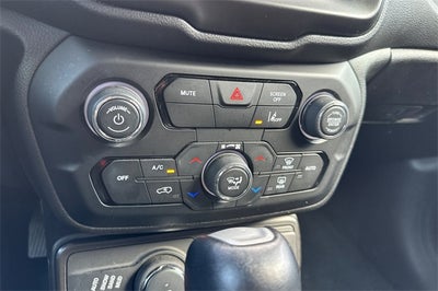 2023 Jeep Renegade Latitude LATITUDE 4WD