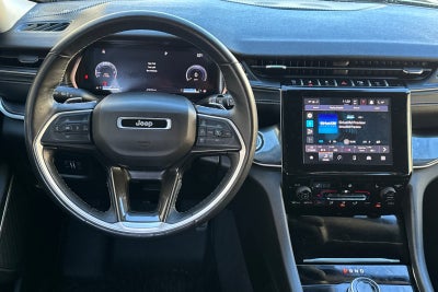 2022 Jeep Grand Cherokee L Laredo