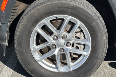 2022 Jeep Grand Cherokee L Laredo