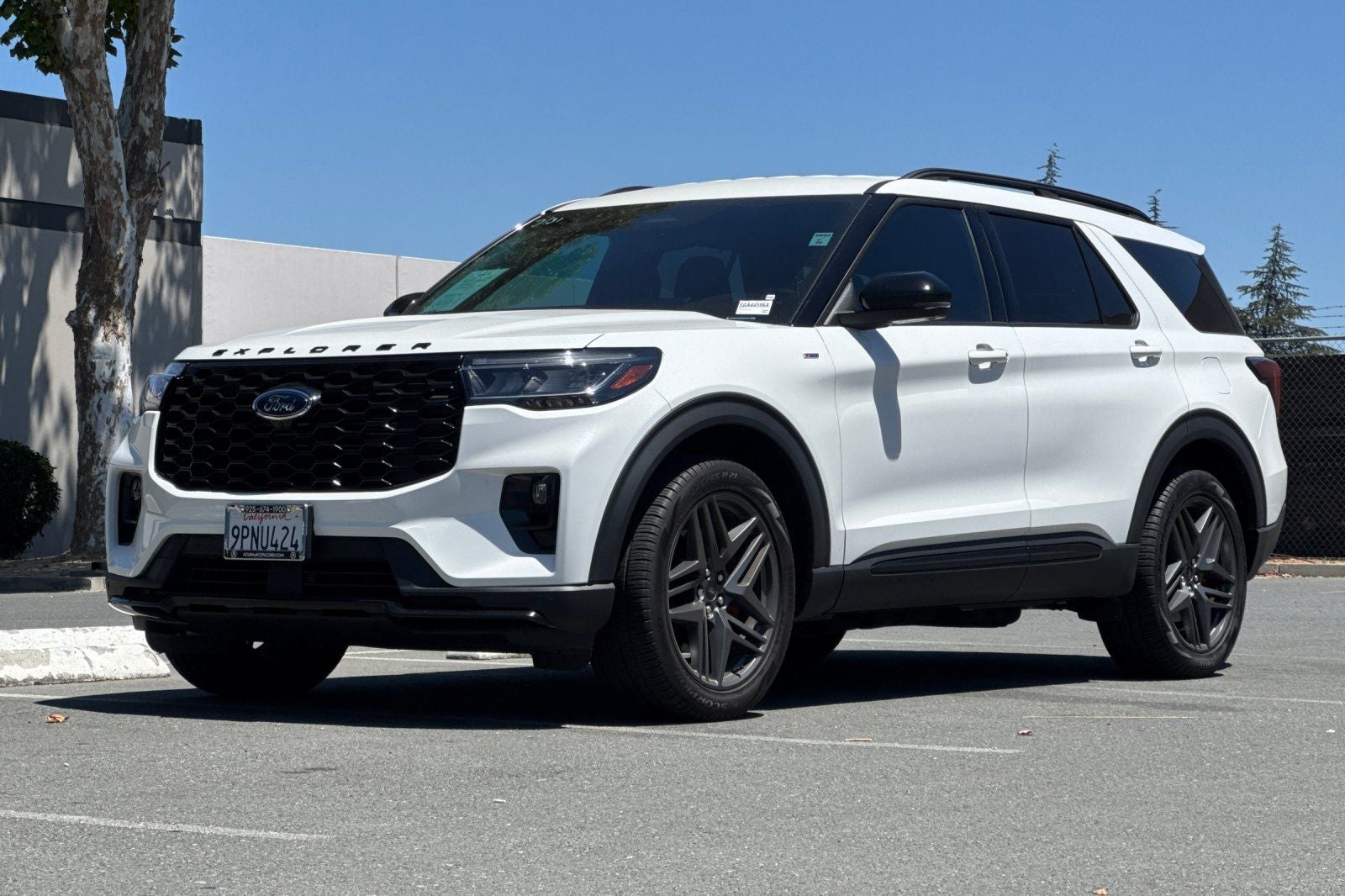 2025 Ford Explorer ST-Line