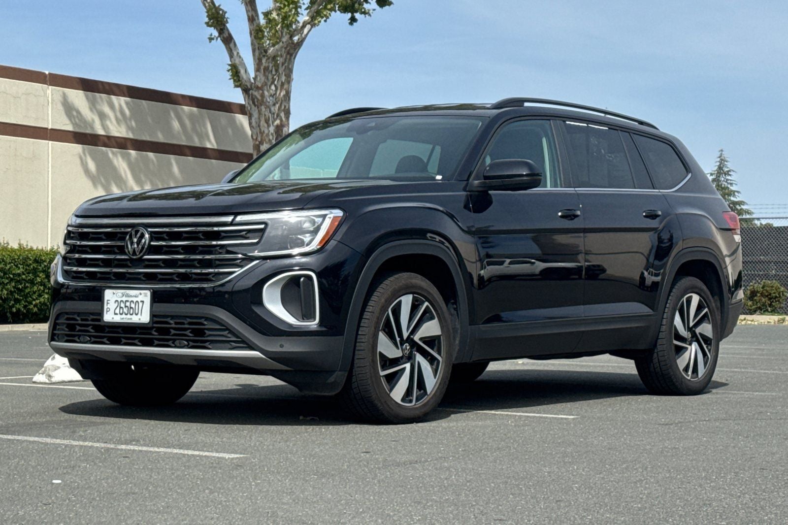 2024 Volkswagen Atlas 2.0T SE w/Technology