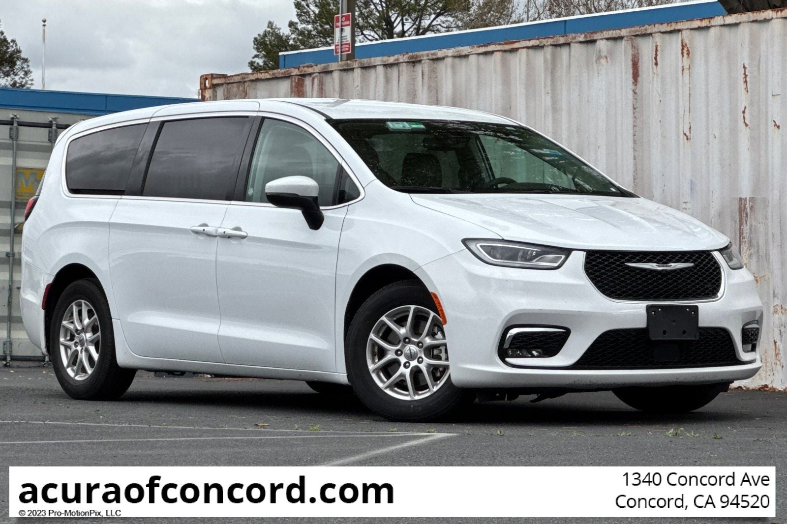 2023 Chrysler Pacifica Touring L Touring