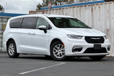 2023 Chrysler Pacifica Touring L Touring