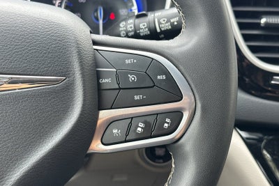 2023 Chrysler Pacifica Touring L Touring