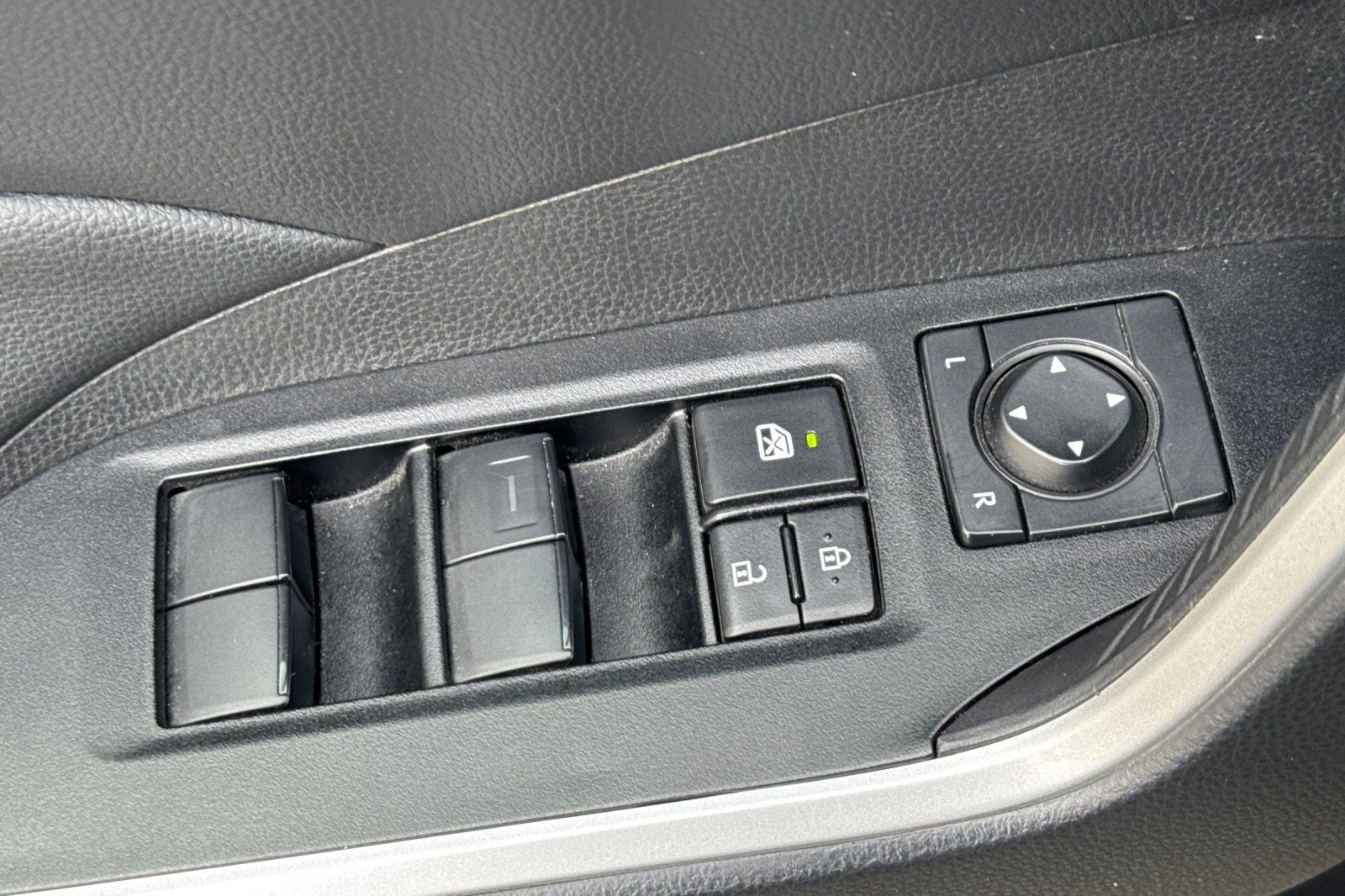 2025 Toyota RAV4 LE LE