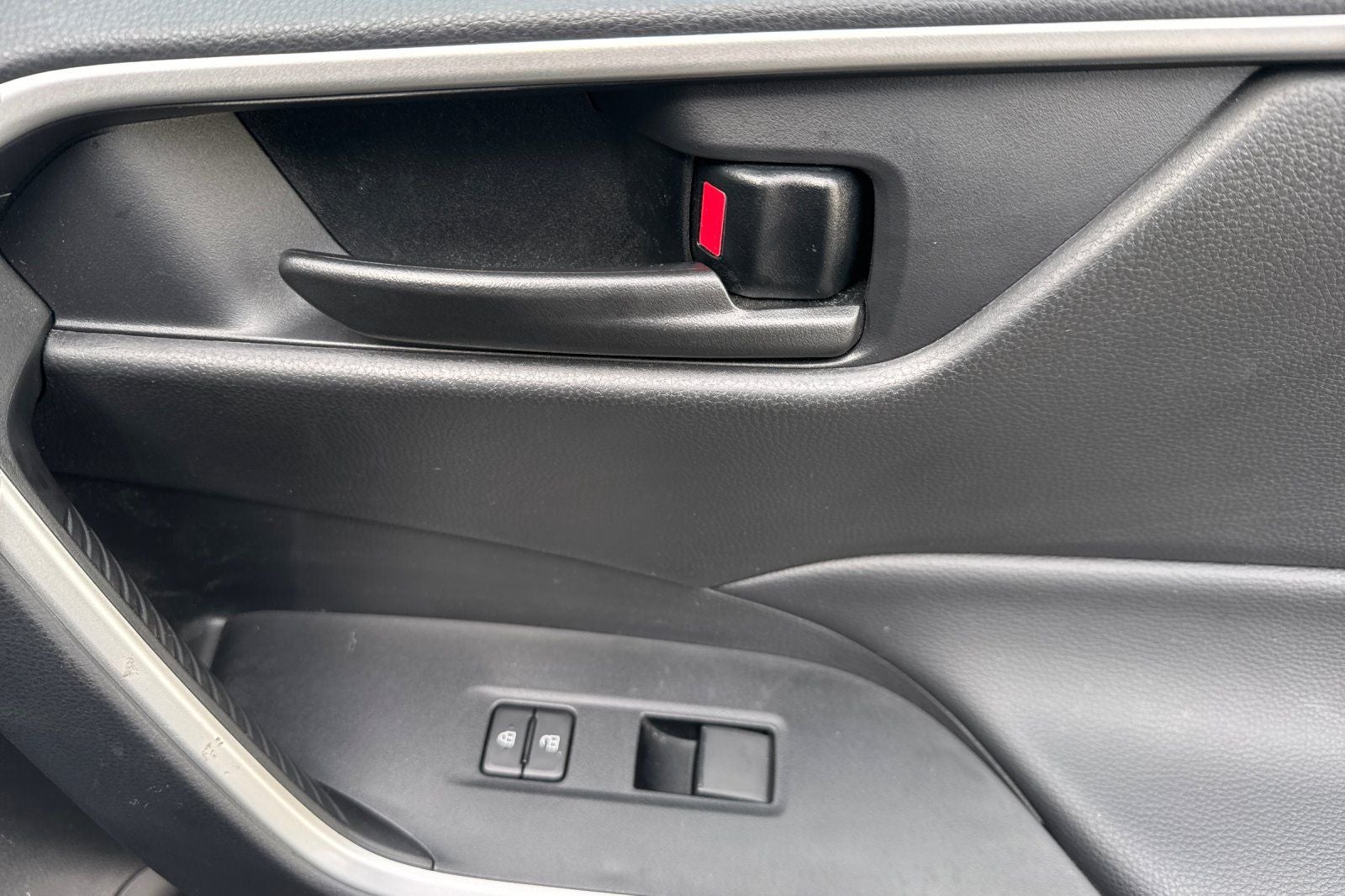 2025 Toyota RAV4 LE LE