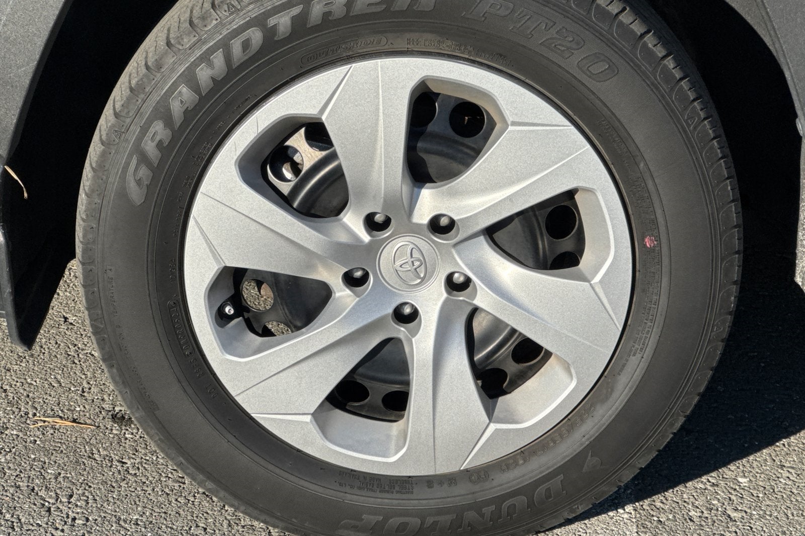 2024 Toyota RAV4 LE LE