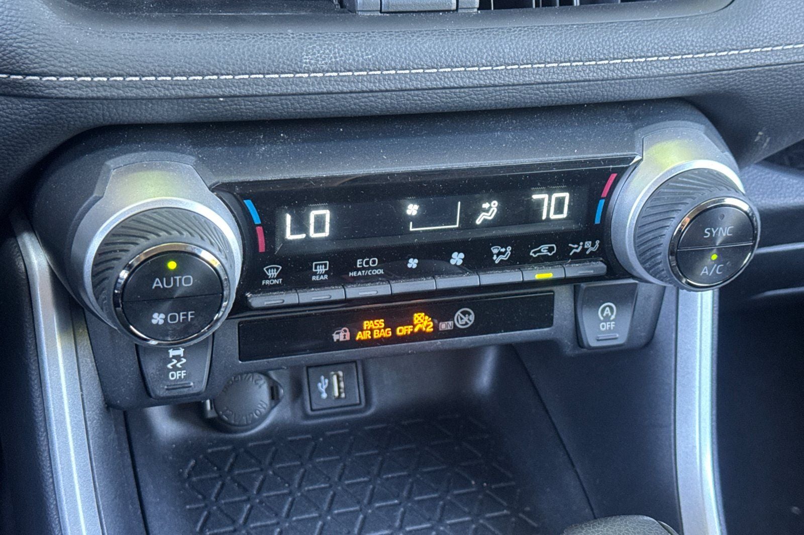 2024 Toyota RAV4 XLE XLE
