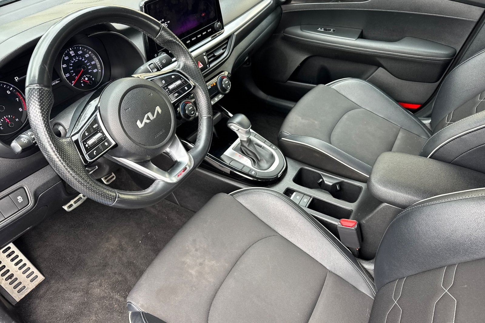 2023 Kia Forte GT-Line Technology package