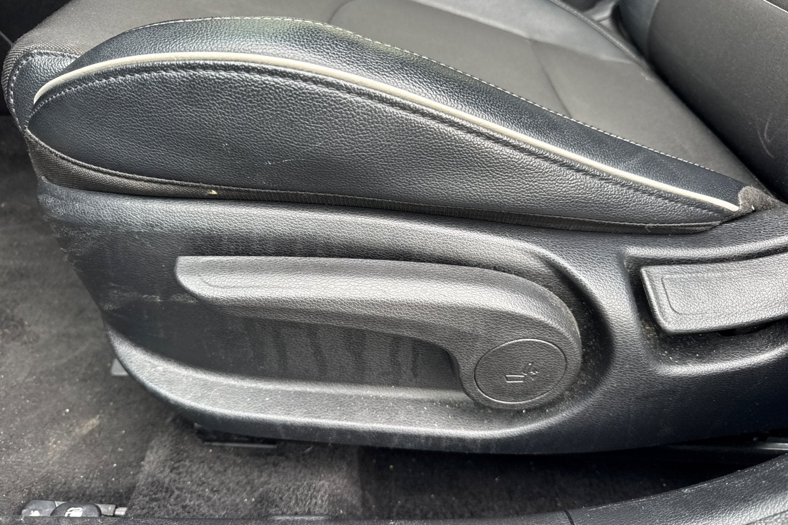 2023 Kia Forte GT-Line Technology package