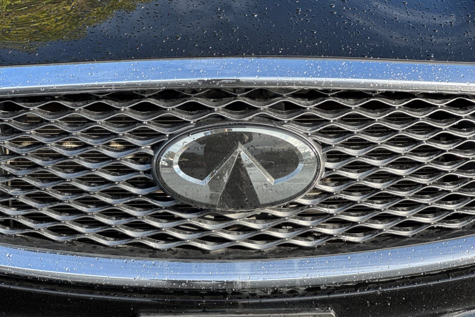 2023 INFINITI QX50 LUXE