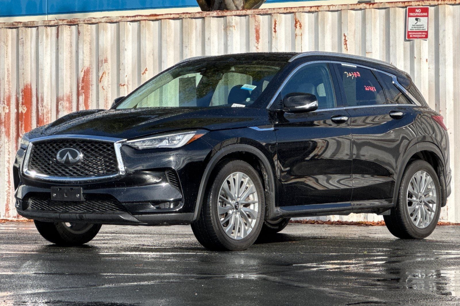 2023 INFINITI QX50 LUXE