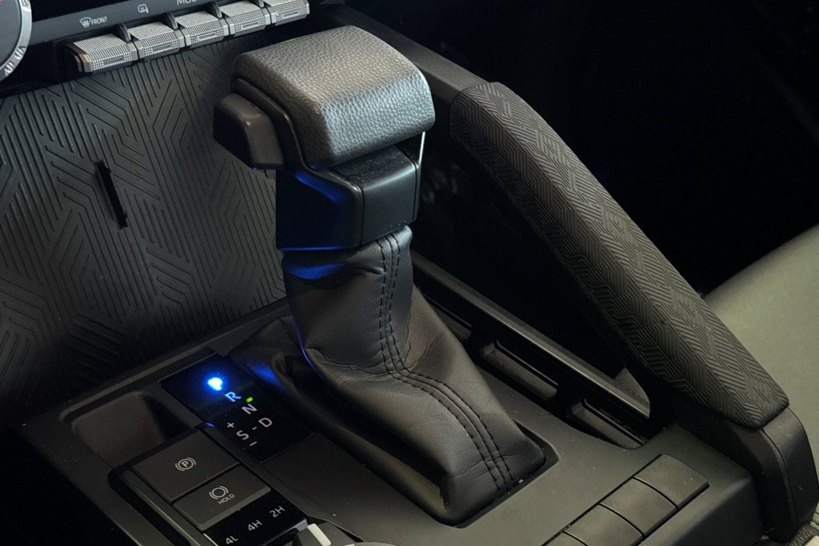 2025 Toyota Tacoma SR5 MEDIUM BED