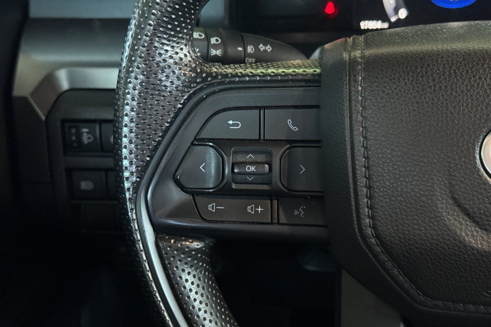 2025 Toyota Tacoma SR5 MEDIUM BED