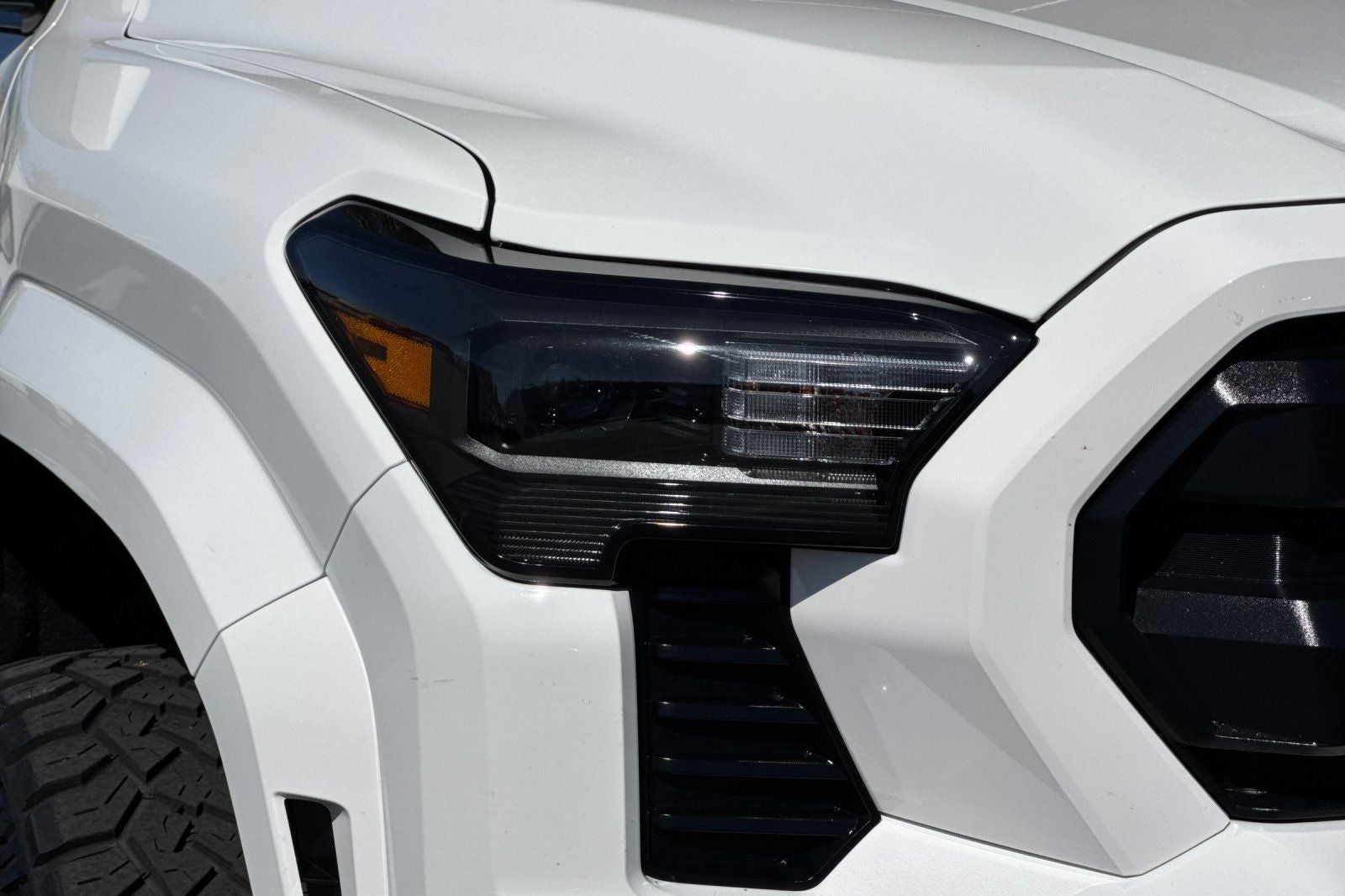 2025 Toyota Tacoma SR5 MEDIUM BED