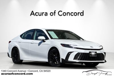 2025 Toyota Camry SE