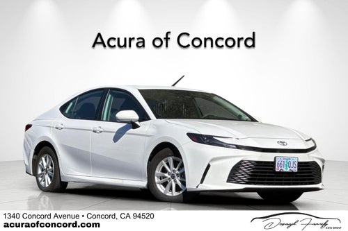 2025 Toyota Camry LE