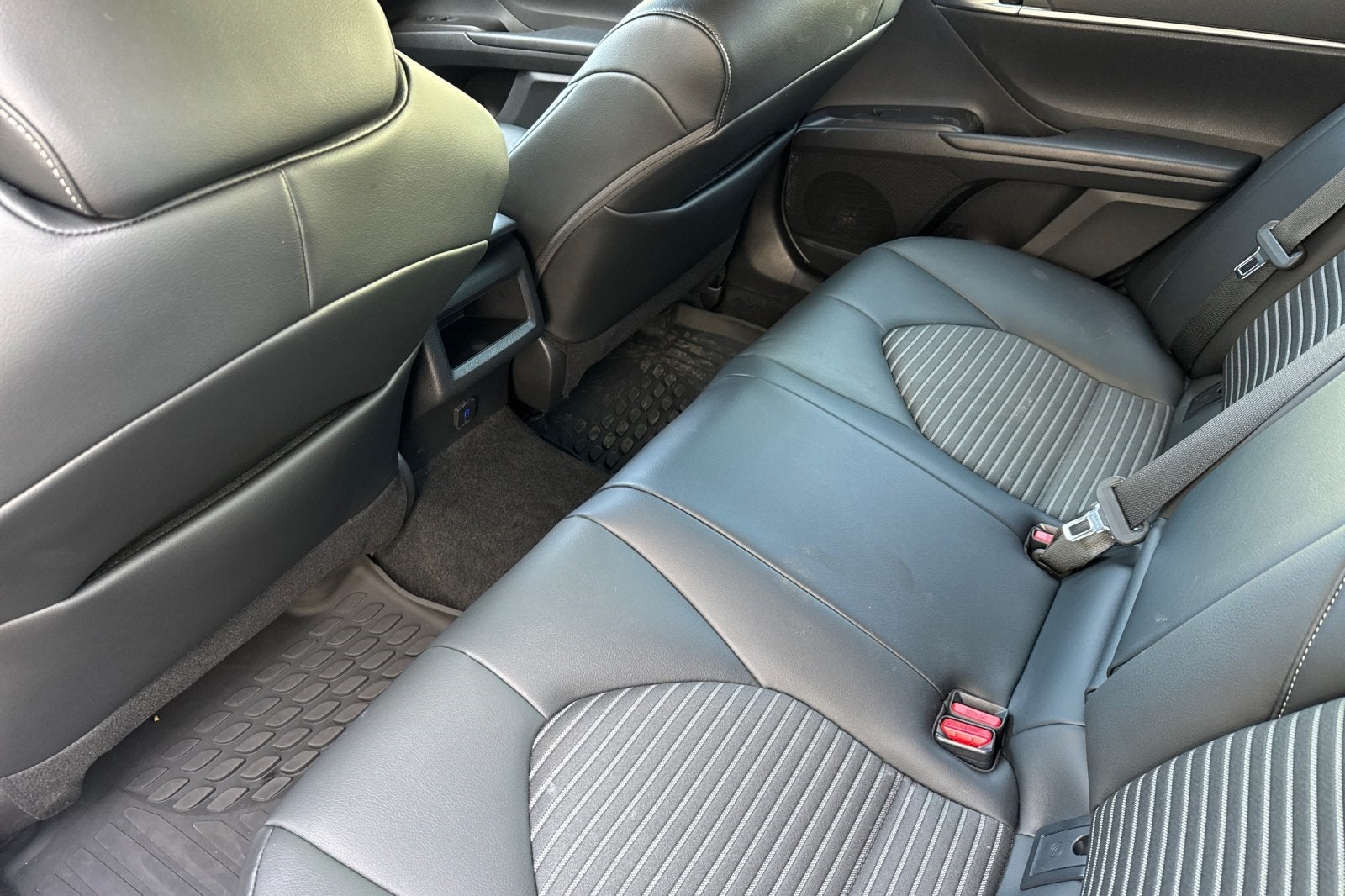 2022 Toyota Camry Hybrid Nightshade NIGHTSHADE