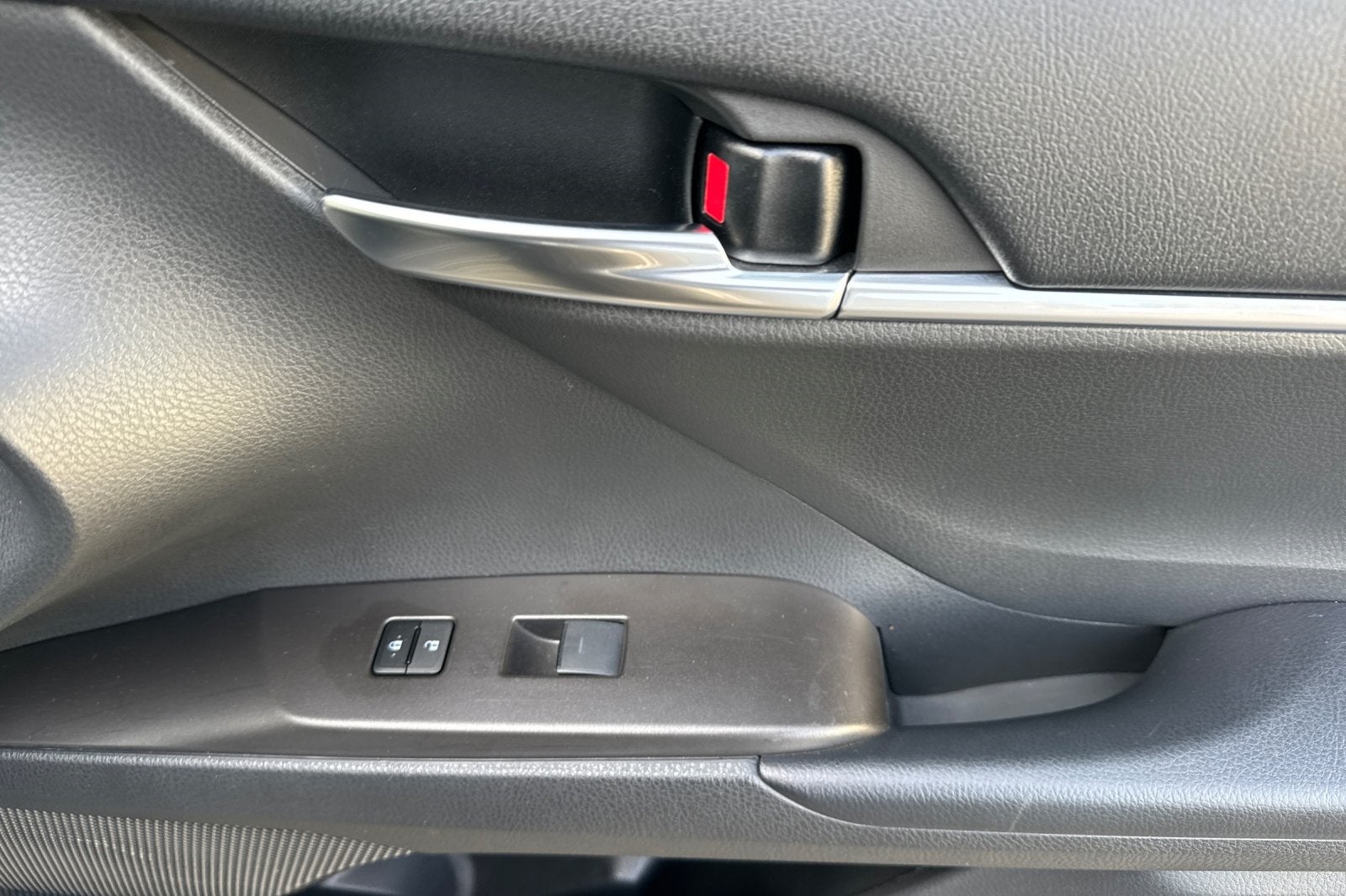 2022 Toyota Camry Hybrid Nightshade NIGHTSHADE