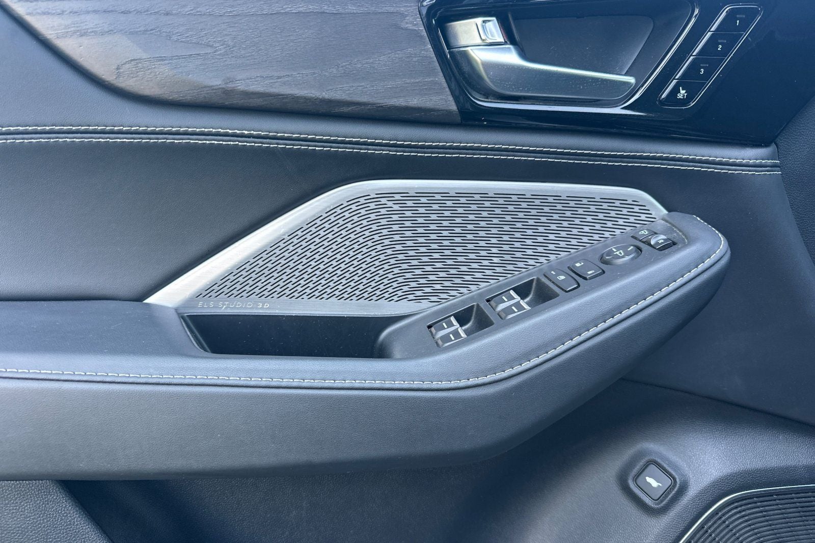2023 Acura MDX Advance SH-AWD