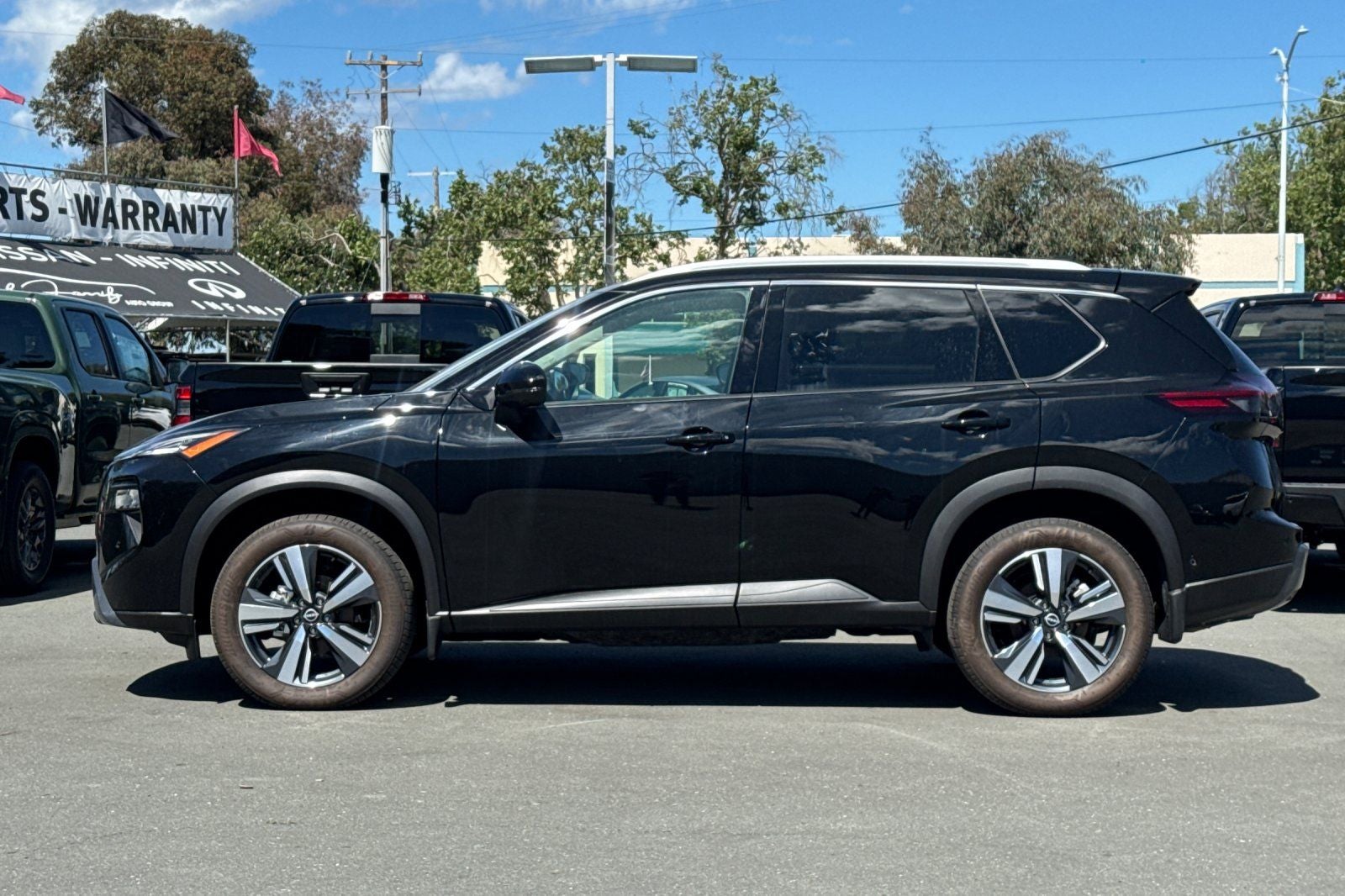 2024 Nissan Rogue SL