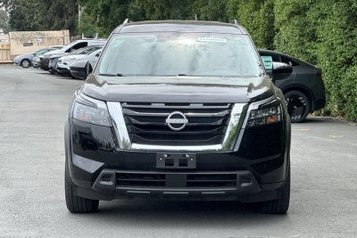 2024 Nissan Pathfinder SV SV