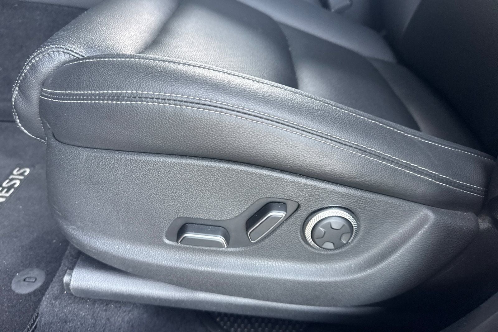 2025 Genesis GV70 2.5T 2.5T AWD