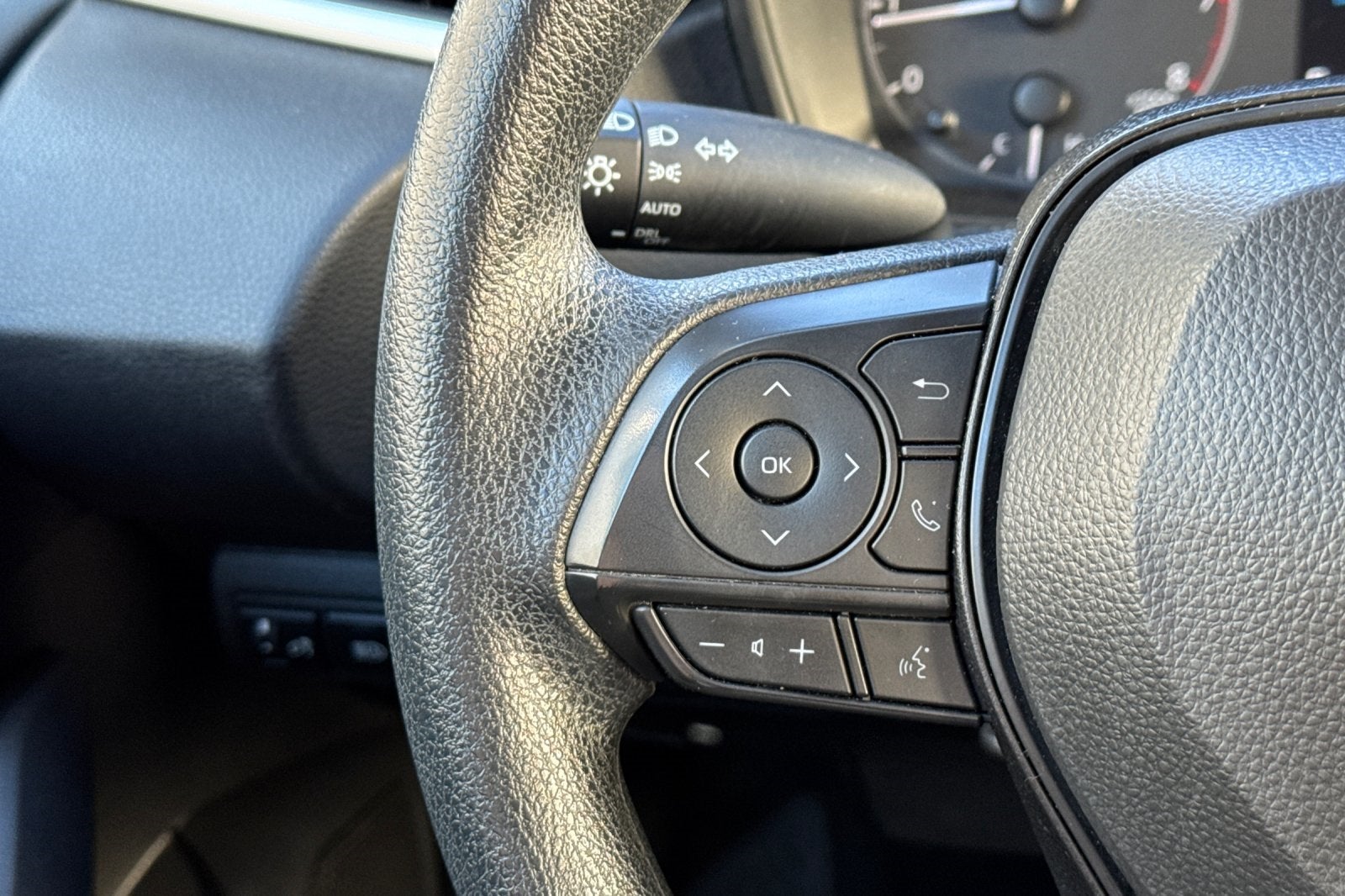 2024 Toyota Corolla LE LE