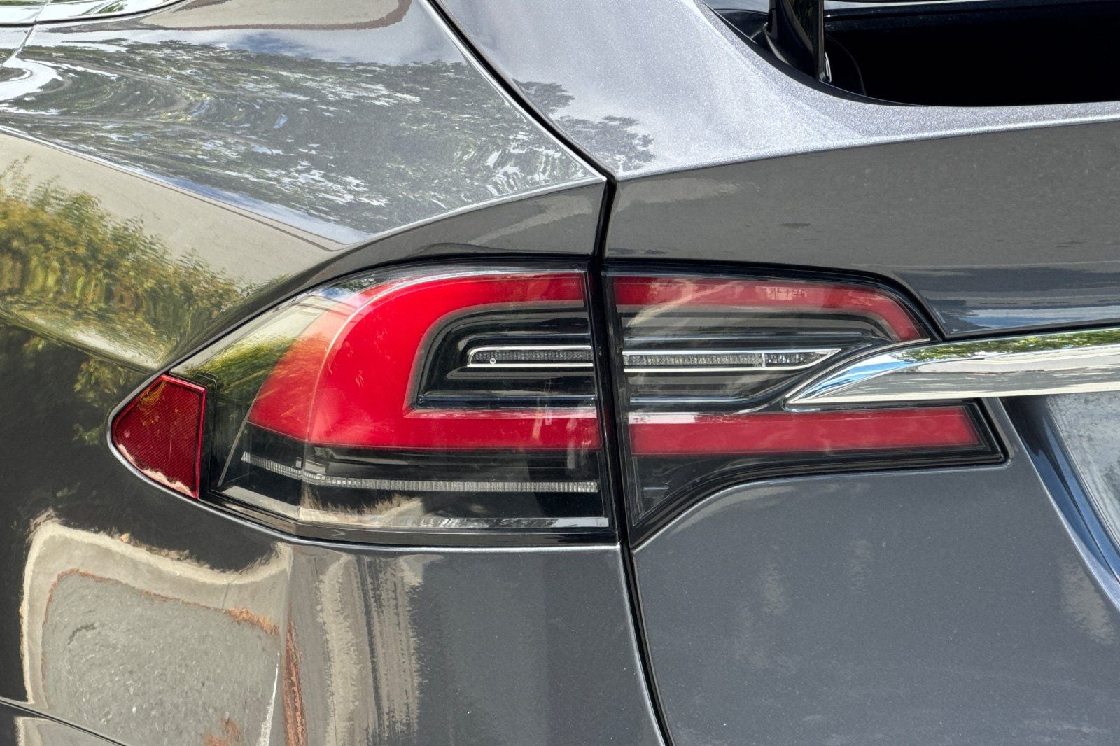 2020 Tesla Model X Long Range