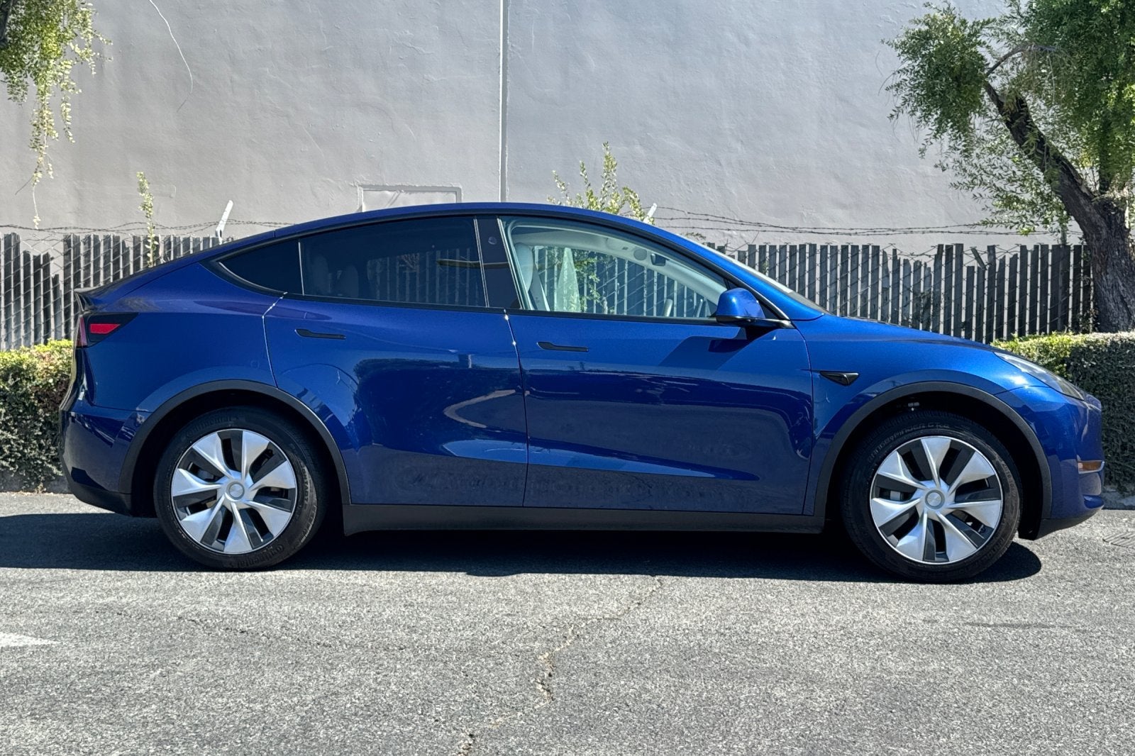 2023 Tesla Model Y Standard Range