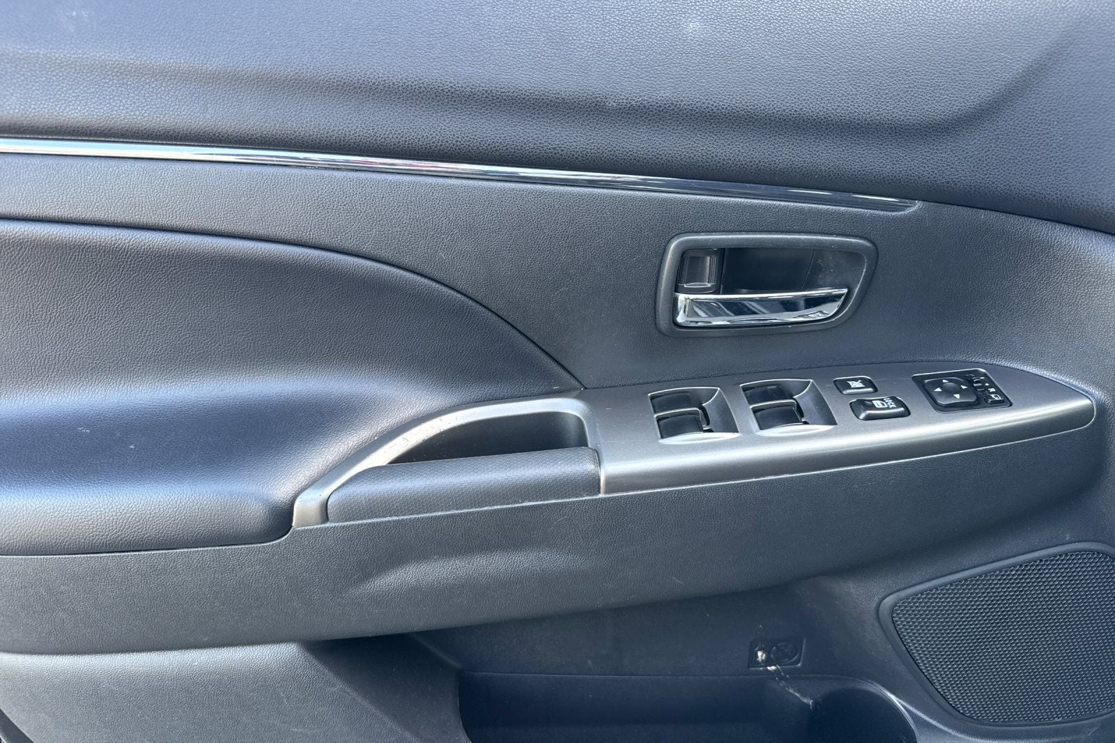 2024 Mitsubishi Outlander Sport SE