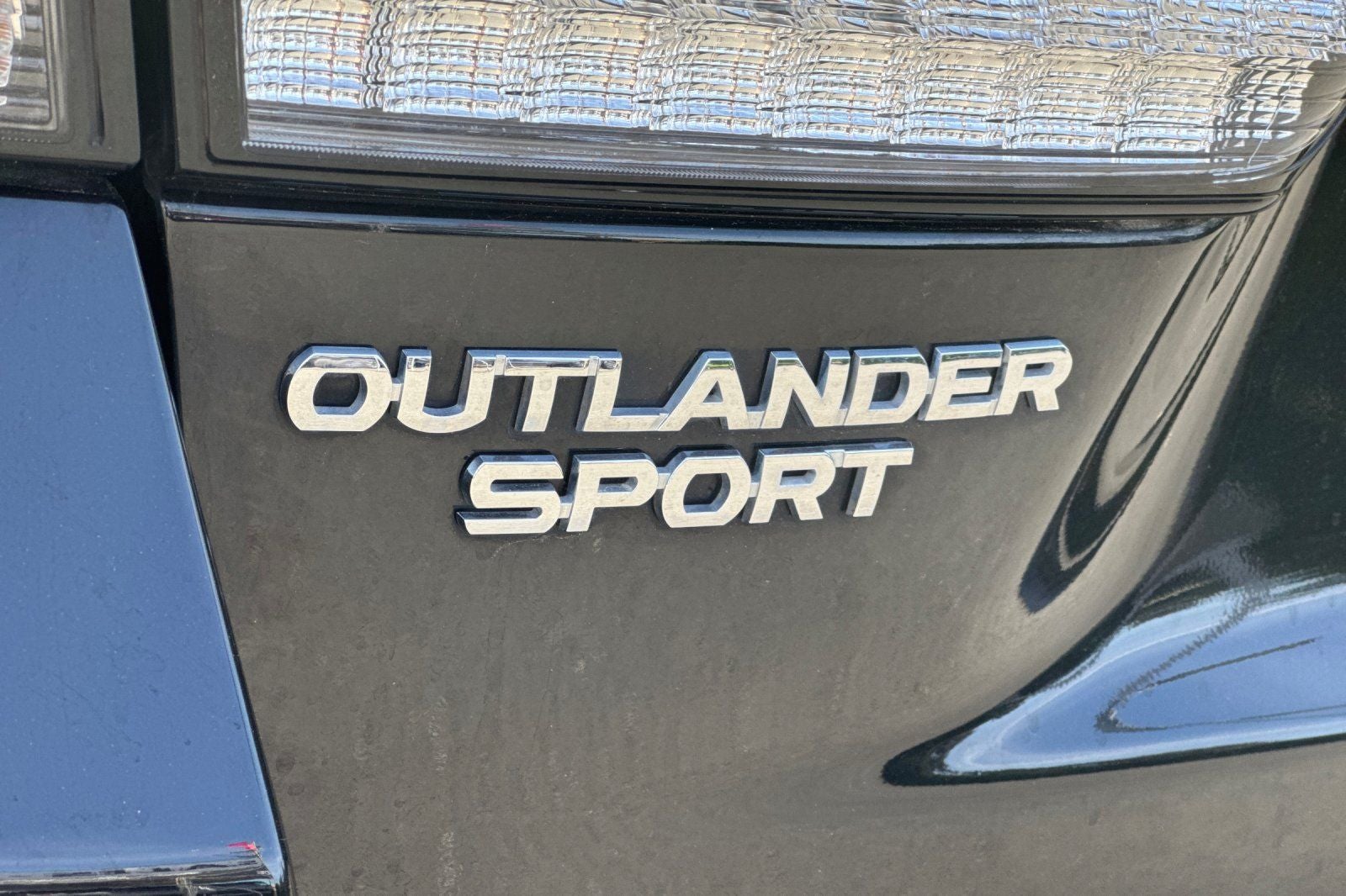 2024 Mitsubishi Outlander Sport SE
