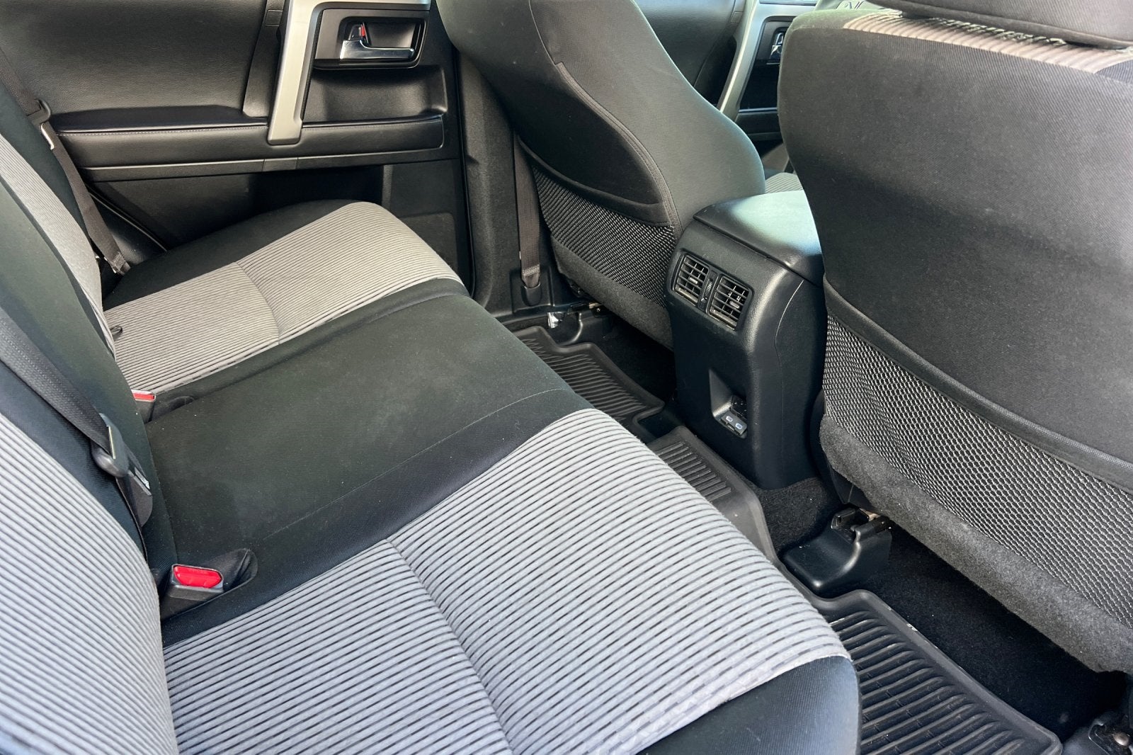 2023 Toyota 4Runner SR5 SR5